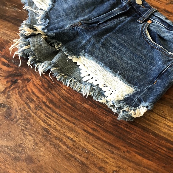 We The Free Destroyed Denim Button Up Shorts - Picture 5 of 11
